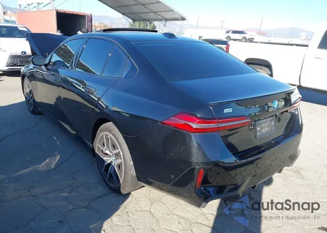 2025 BMW I5 Edrive40 z USA, uszkodzony, nr VIN WBY33FK00SCT62785